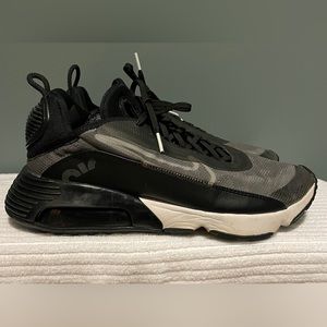 Nike Air Max 2090’s size 11